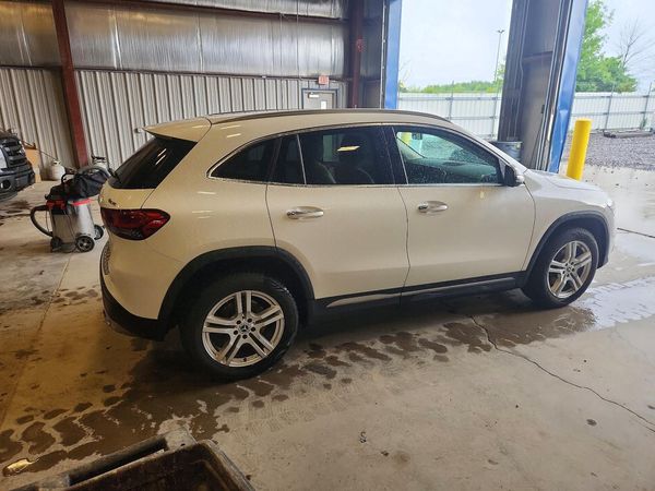 2023 MERCEDES-BENZ GLA GLA250 4MATIC