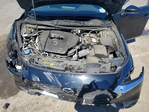 2024 MAZDA 3 Select Sport Package