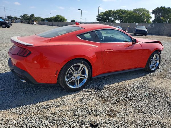 2026 FORD MUSTANG I4