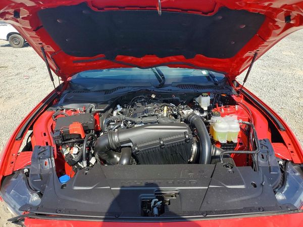 2026 FORD MUSTANG I4