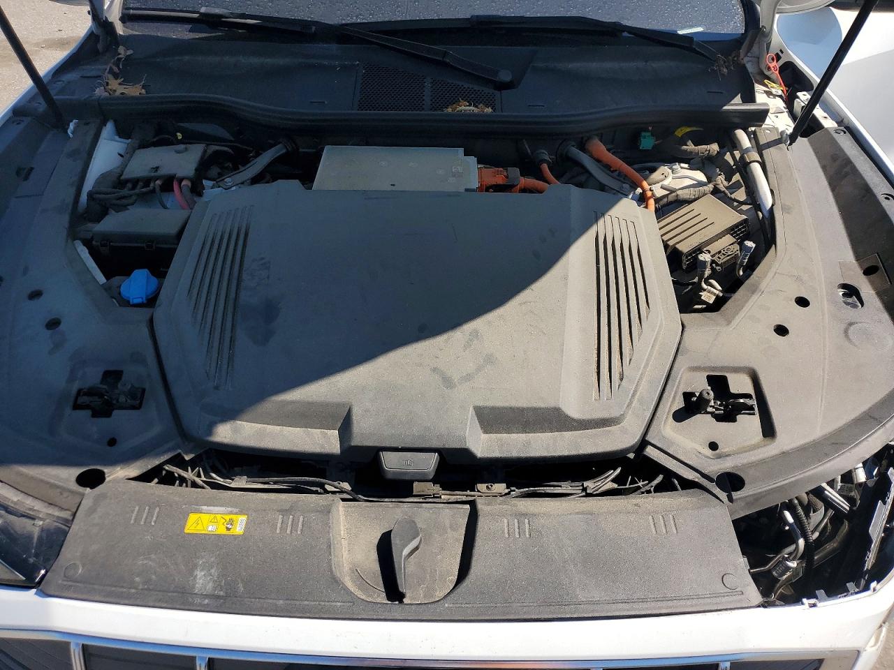 2023 AUDI E-TRON quattro Premium Plus