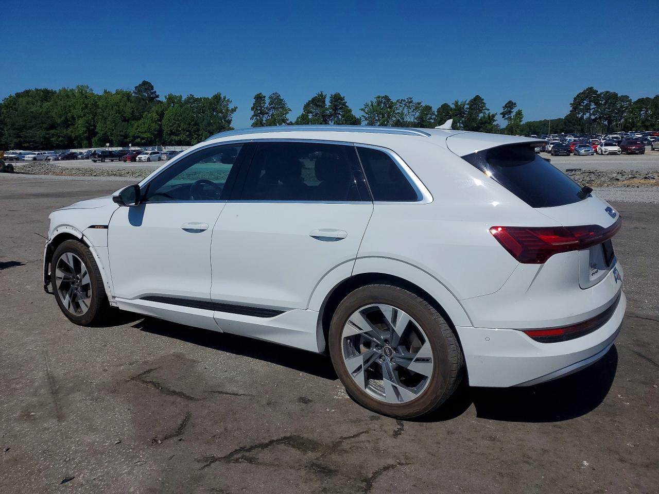 2023 AUDI E-TRON quattro Premium Plus