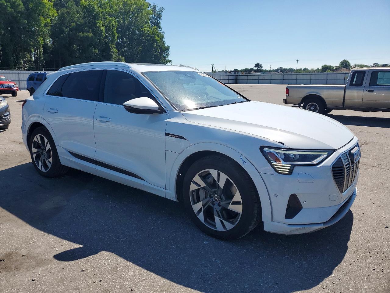 2023 AUDI E-TRON quattro Premium Plus
