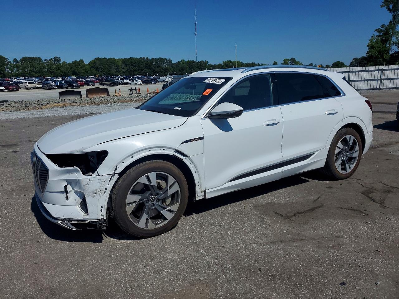 2023 AUDI E-TRON quattro Premium Plus