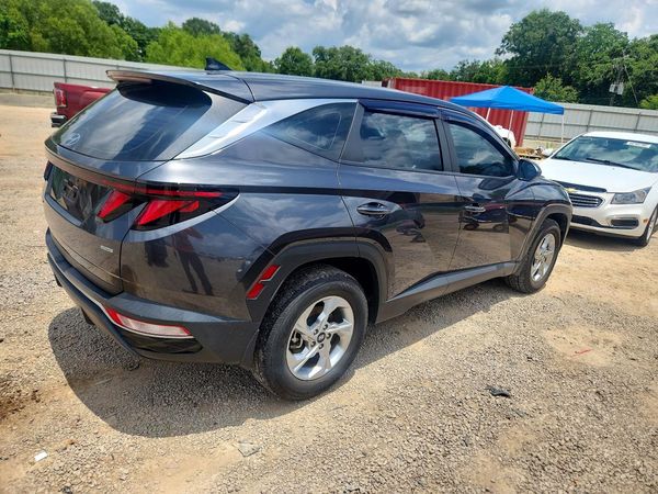 2023 HYUNDAI TUCSON SE