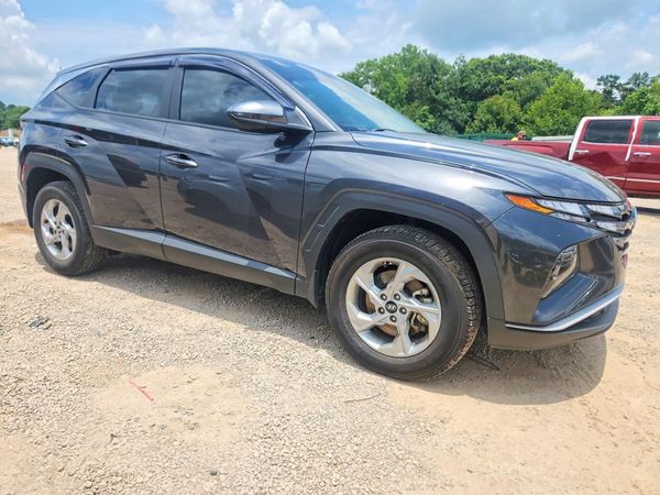 2023 HYUNDAI TUCSON SE