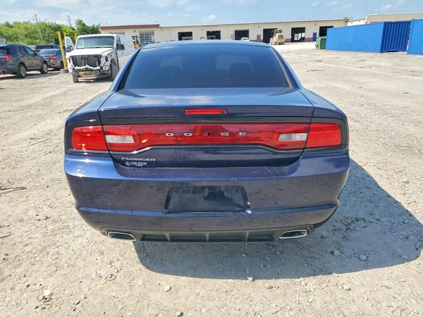 2014 DODGE CHARGER SE