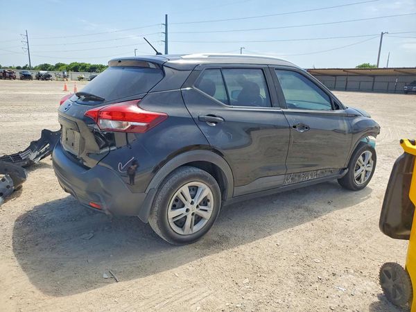 2018 NISSAN KICKS