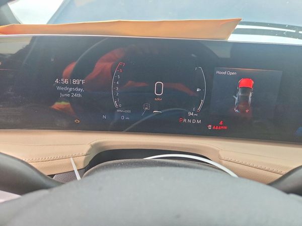 2024 CADILLAC XT4 Luxury