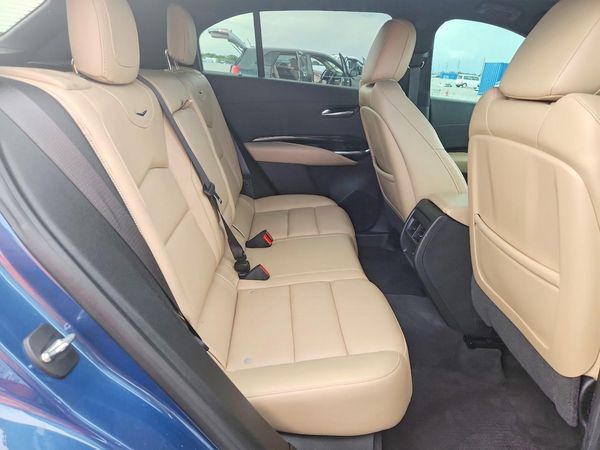 2024 CADILLAC XT4 Luxury