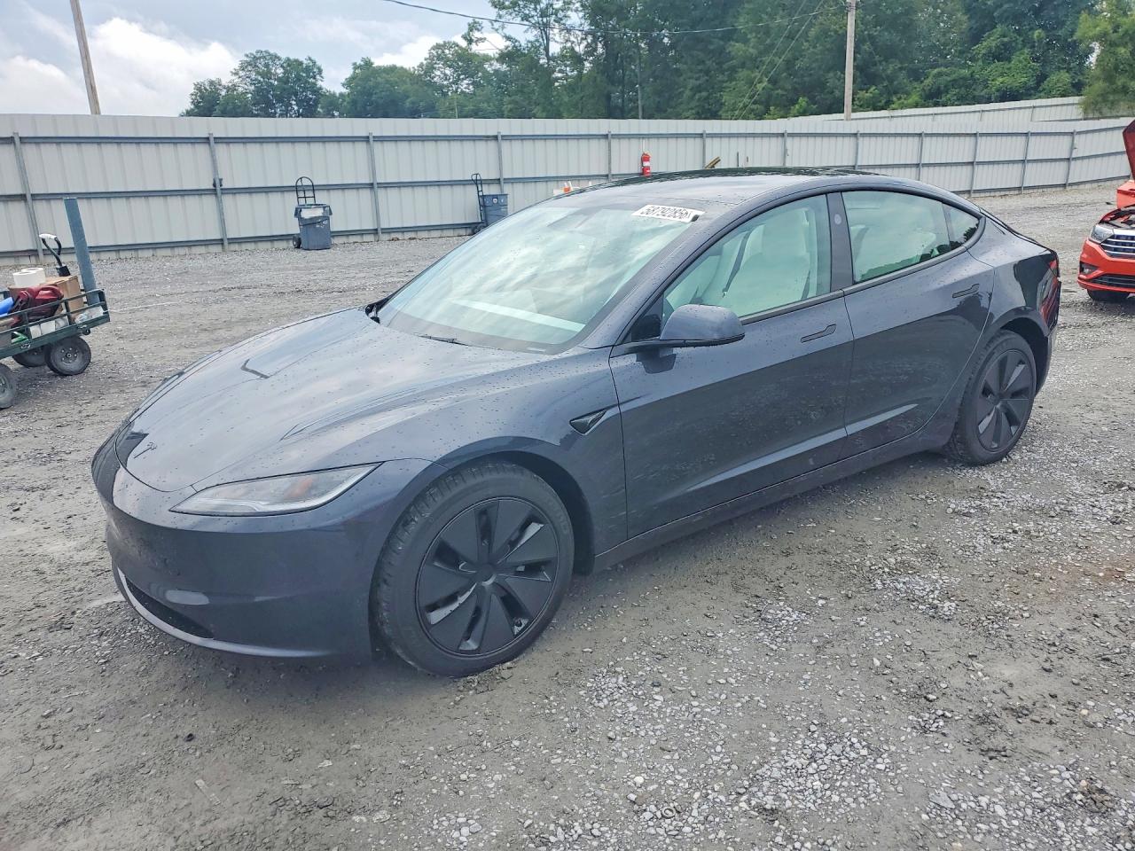 2026 TESLA MODEL 3