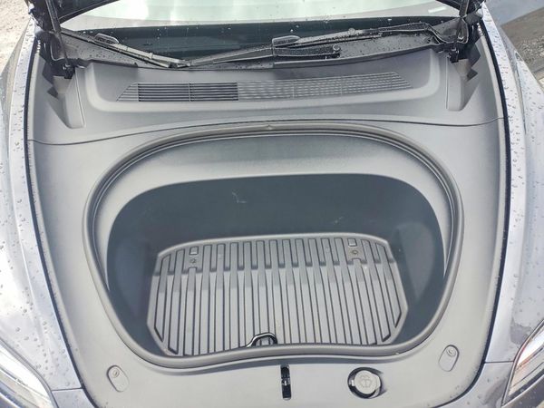 2026 TESLA MODEL 3