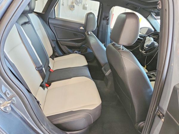 2021 VOLKSWAGEN JETTA S / SE / R-Line