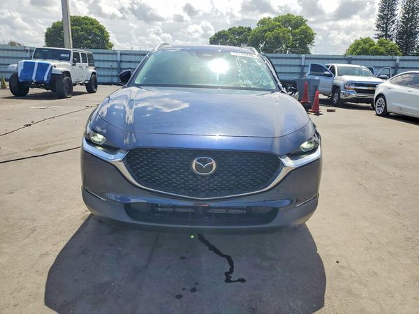 2025 MAZDA CX-30 Premium Package