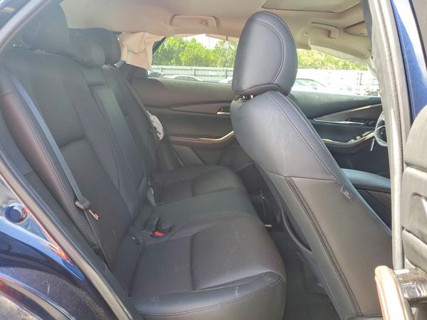 2025 MAZDA CX-30 Premium Package