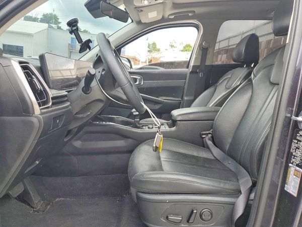 2025 KIA SORENTO
