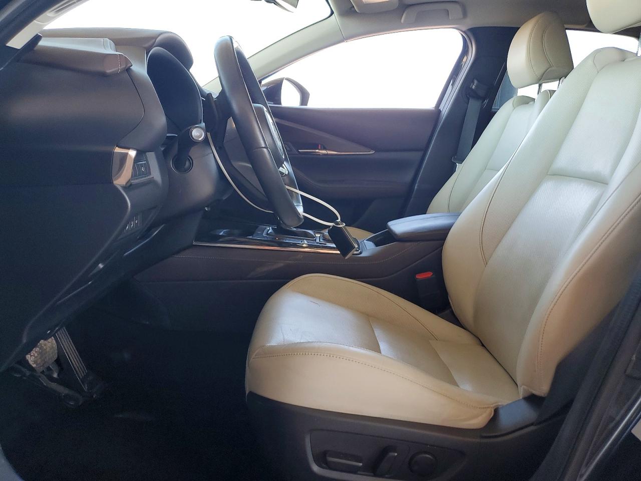 2022 MAZDA CX-30 Premium Package