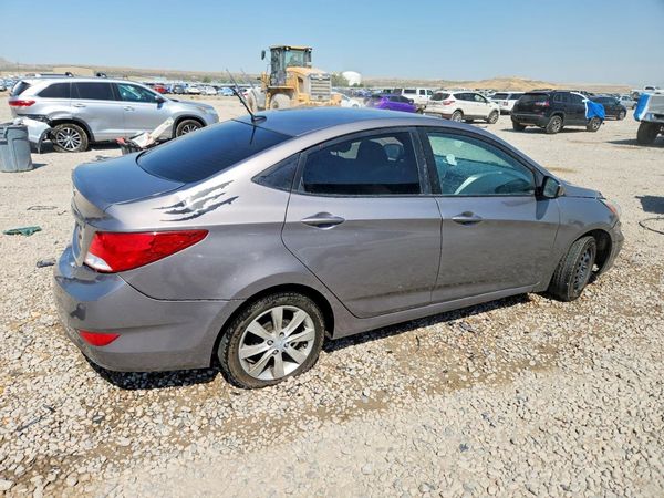 2017 HYUNDAI ACCENT SE Base