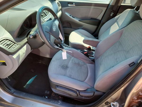 2017 HYUNDAI ACCENT SE Base