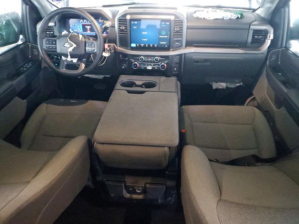 2025 FORD F150 XLT