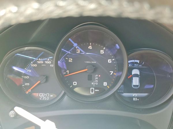 2017 PORSCHE MACAN