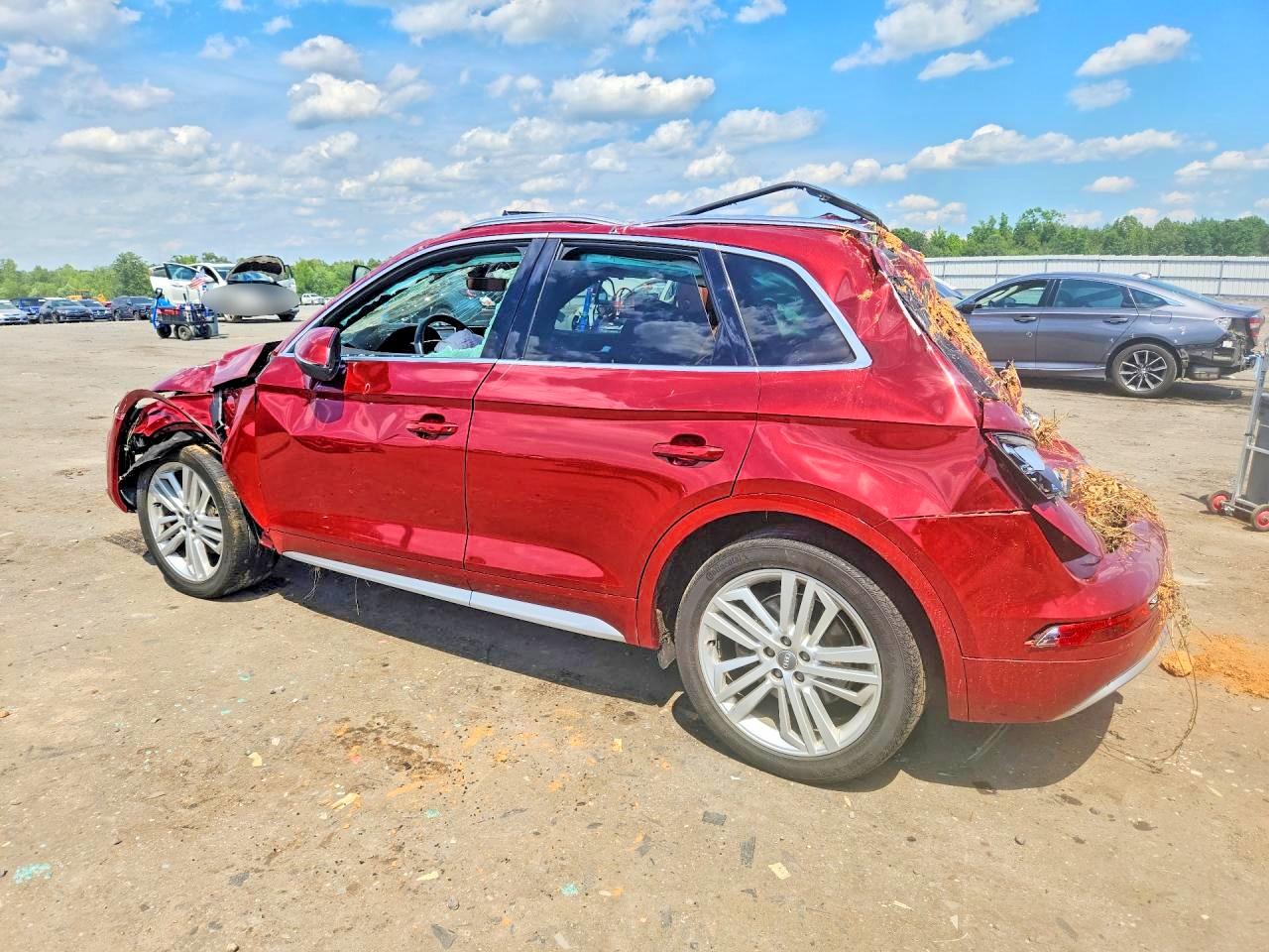 2020 AUDI Q5 quattro Premium Plus