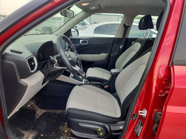 2021 HYUNDAI VENUE SEL & Denim