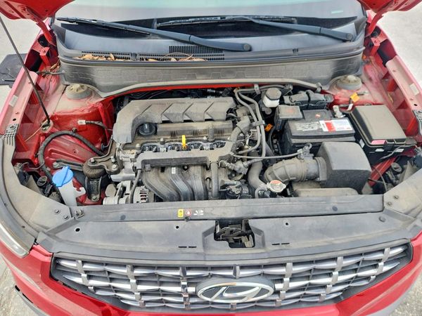 2021 HYUNDAI VENUE SEL & Denim