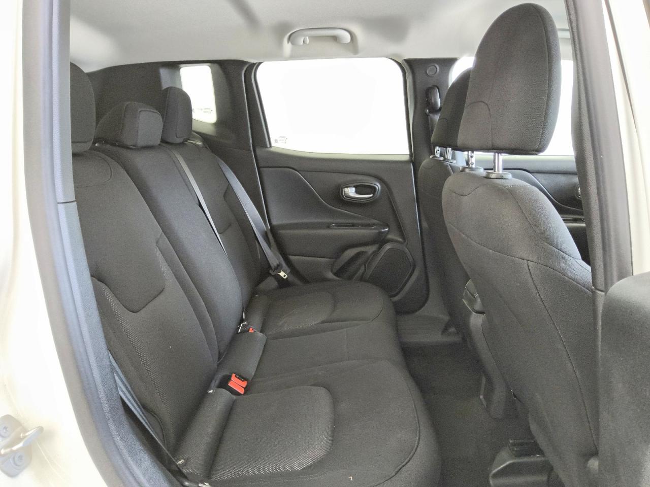 2023 JEEP RENEGADE LATITUDE 4X4