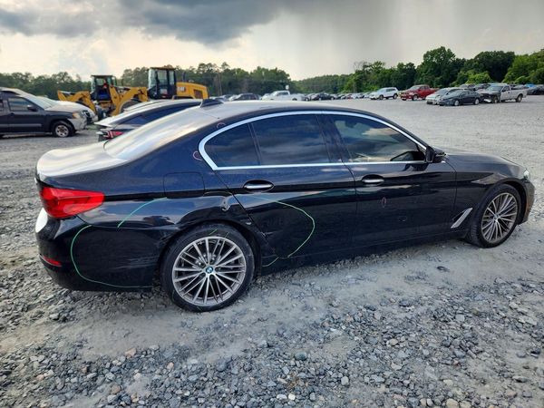2018 BMW 530