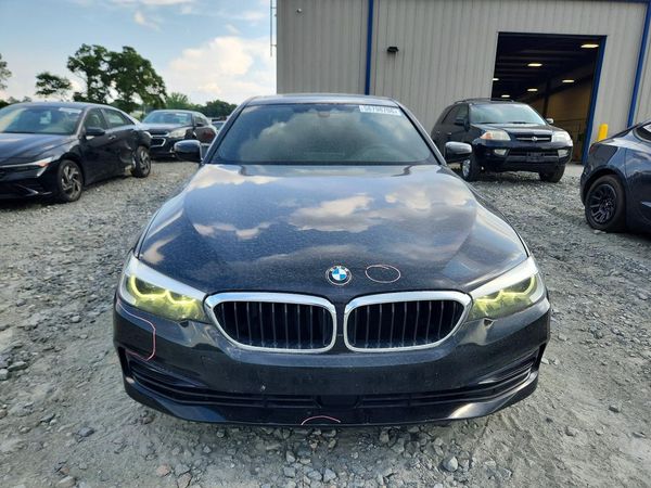 2018 BMW 530