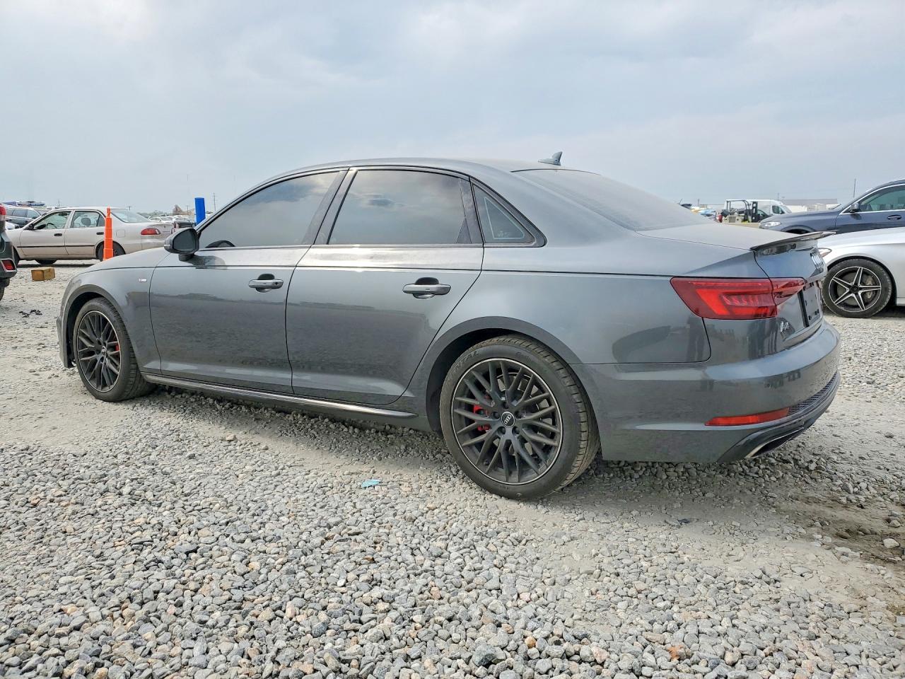 2019 AUDI A4 quattro Premium Plus