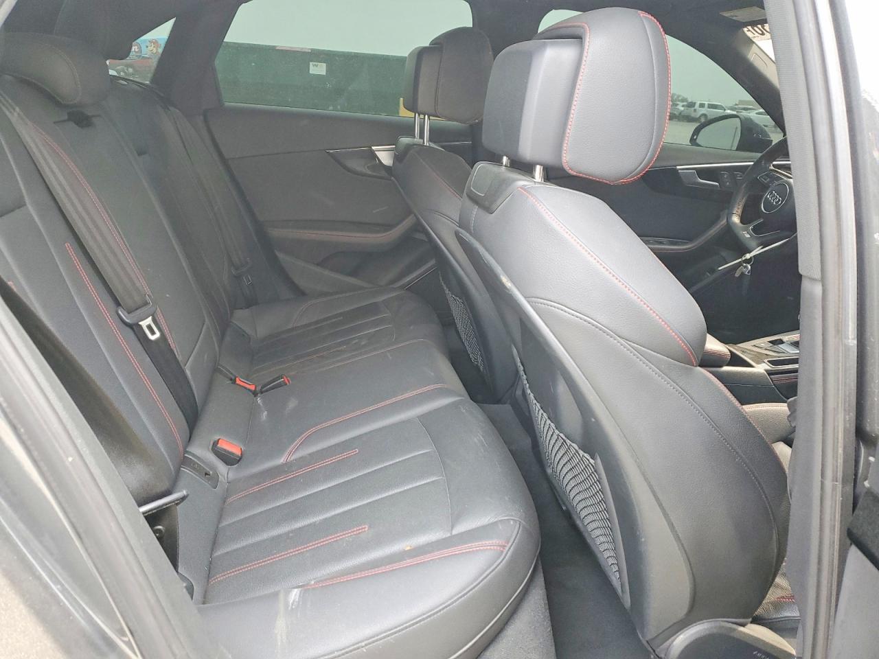 2019 AUDI A4 quattro Premium Plus