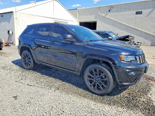2021 JEEP GRAND CHEROKEE Laredo