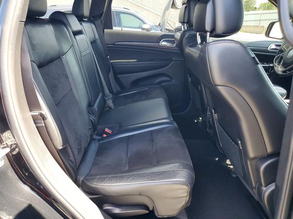 2021 JEEP GRAND CHEROKEE Laredo