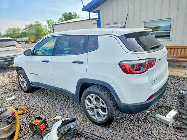 2025 JEEP COMPASS Sport