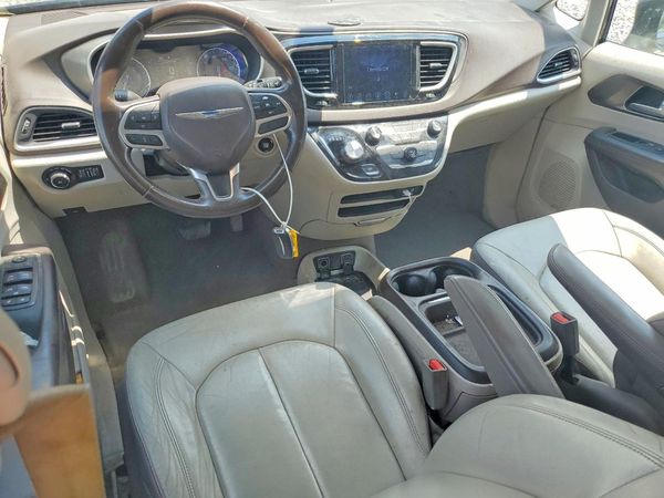 2017 CHRYSLER PACIFICA