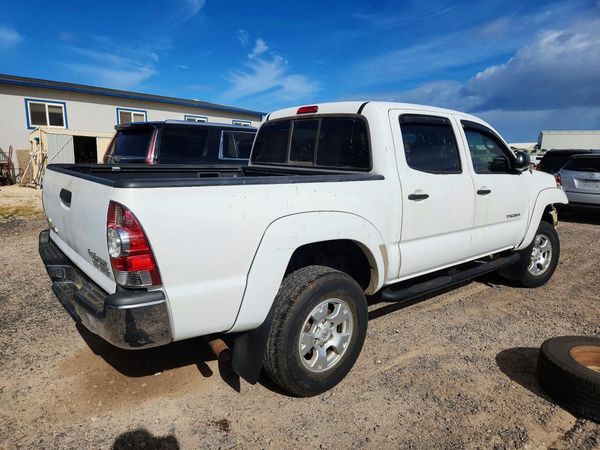 2012 TOYOTA TACOMA