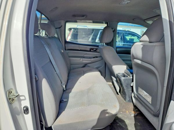 2012 TOYOTA TACOMA