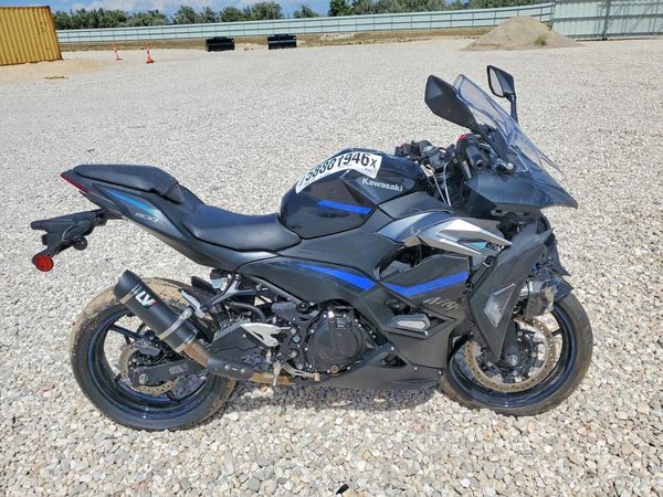 2025 KAWASAKI EX500