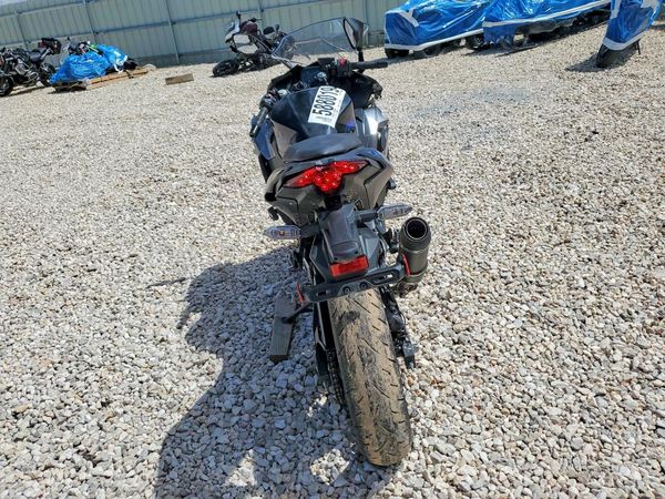 2025 KAWASAKI EX500