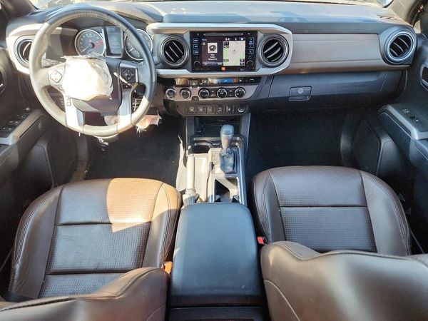 2017 TOYOTA TACOMA Limited