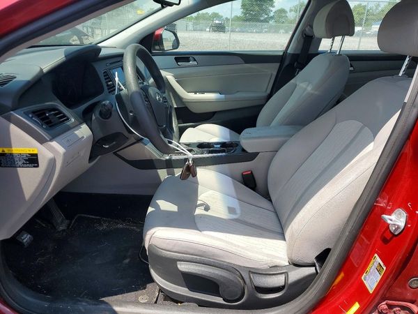 2016 HYUNDAI SONATA GL (Middle-Low)