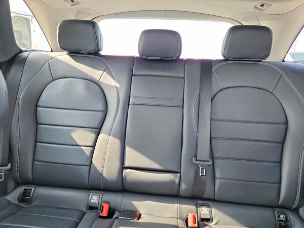 2016 MERCEDES-BENZ GLC GLC300 Base-4M