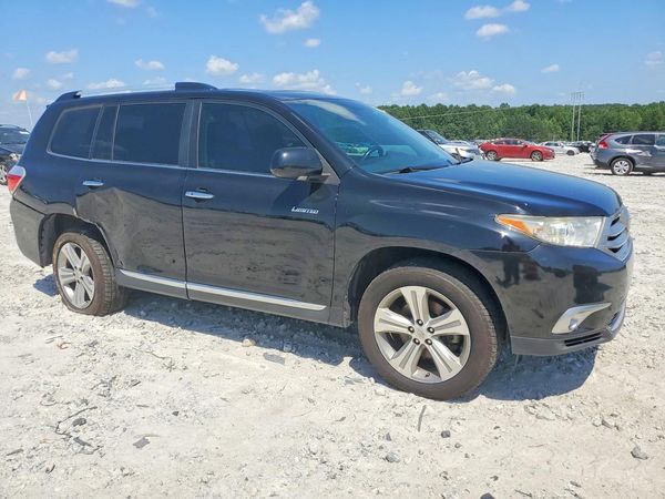 2012 TOYOTA HIGHLANDER Base/Hybrid — Passenger 3/4