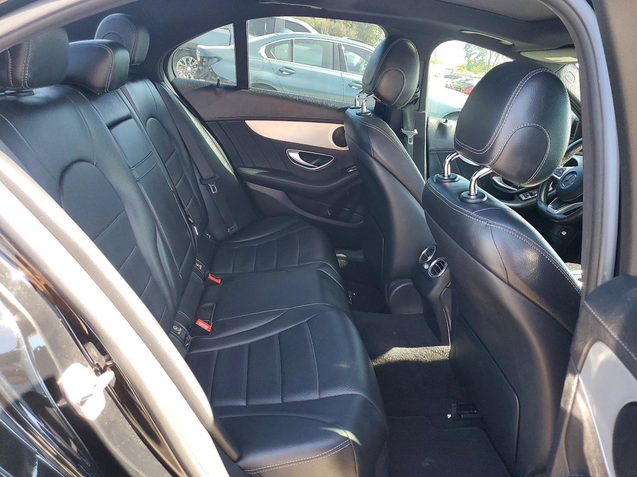 2016 MERCEDES-BENZ C C300