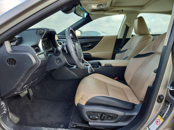 2019 LEXUS ES 350