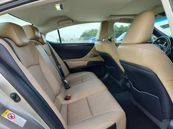 2019 LEXUS ES 350