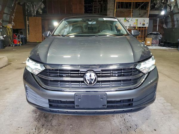 2023 VOLKSWAGEN JETTA SE w/ Sunroof