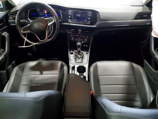 2023 VOLKSWAGEN JETTA SE w/ Sunroof